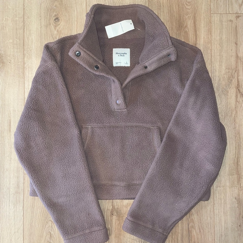 Brown Abercrombie sweatshirt